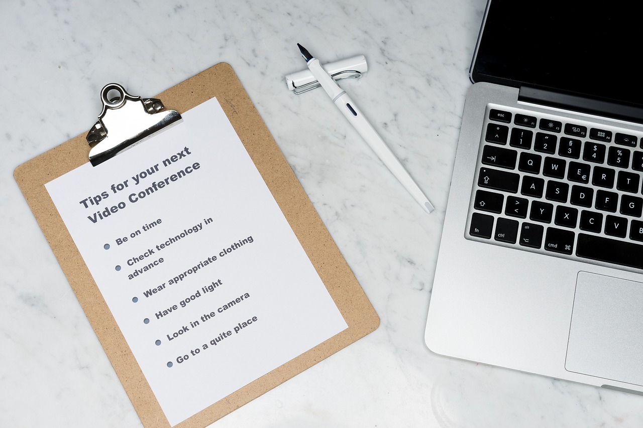 豪利时草莓双爆珠：微博非官方账号注册