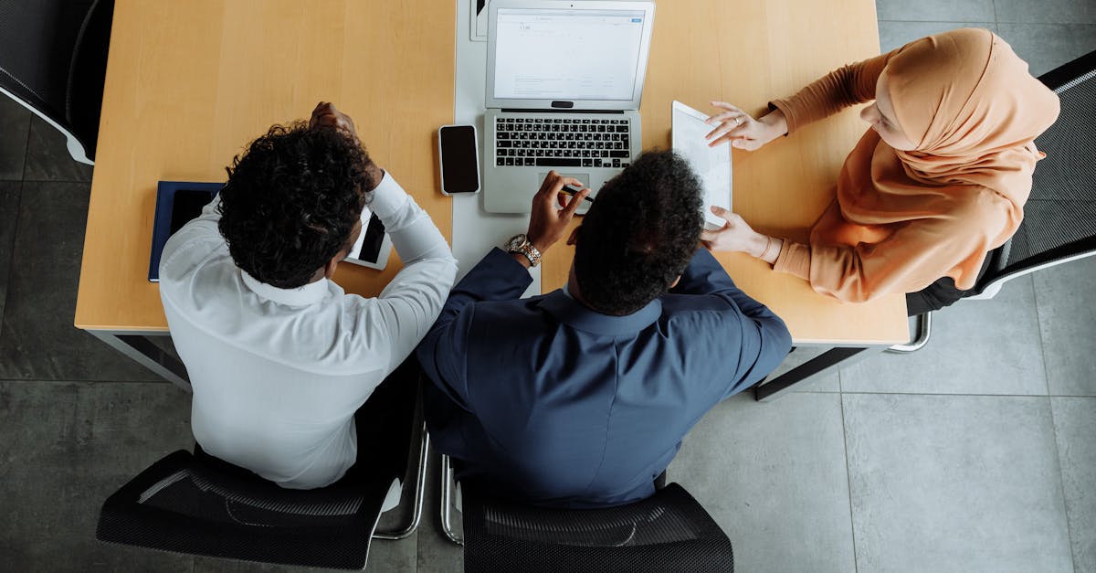 “黑客攻击背后的心理学:理解攻击者的行为”